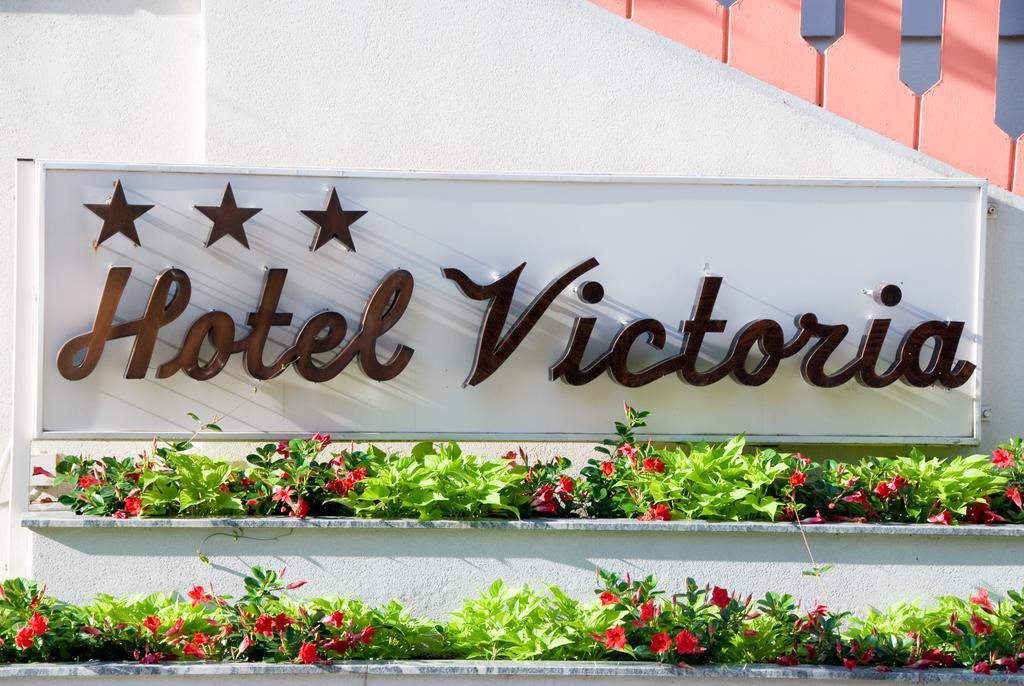 Hotel Victoria Бибионе Экстерьер фото